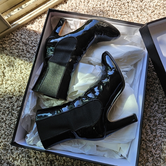 Chanel boots - Picture 5 of 15